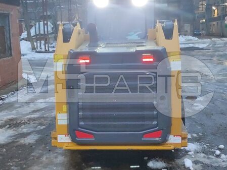 Техническое обслуживание 250 м/ч мини-погрузчика SR740RU - 5